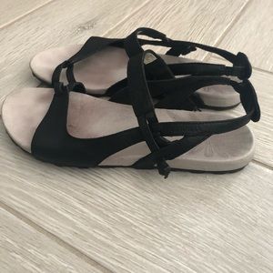 GUC Merrell leather sandals